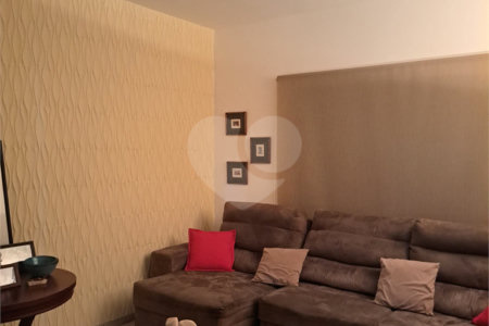 Casa à venda com 3 quartos, sendo 1 suíte,  em Jardim das Estações (vila Xavier), Araraquara, SP