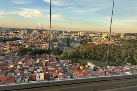 Apartamento à venda com 2 quartos, sendo 1 suíte,  em Vila Hortência, Sorocaba, SP