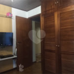 Casa à venda com 3 quartos, sendo 1 suíte, no condomínio Jardim da Monntanha Ii, Mairiporã - SP
