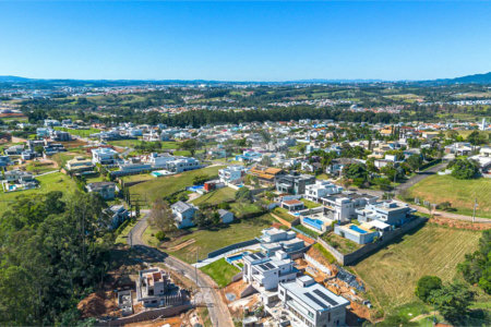 Casa à venda com 4 suítes no condomínio Residencial dos Lagos, Itupeva - SP