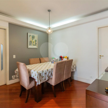 Apartamento à venda com 3 quartos, sendo 1 suíte, em Cambuci, São Paulo, SP