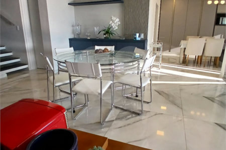 Casa à venda com 4 suítes no condomínio Porto Atibaia, Atibaia - SP