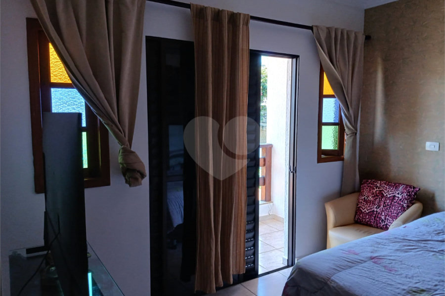 Sobrado à venda com 3 quartos, sendo 1 suíte,  em Imirim, São Paulo, SP