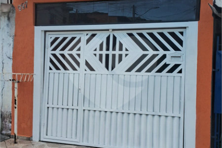Sobrado à venda com 4 quartos em Vila Aimoré, São Paulo, SP