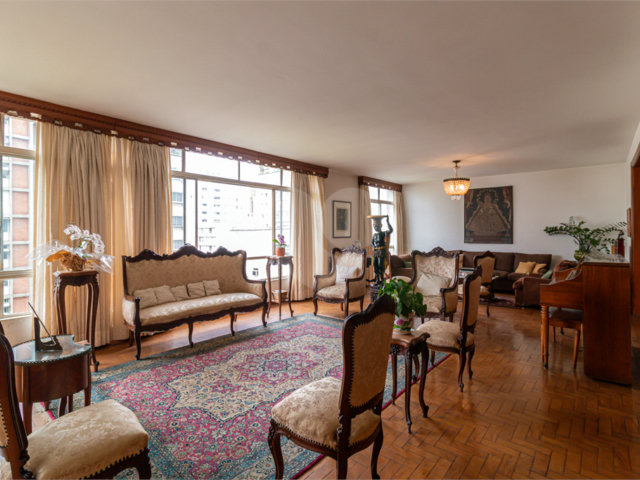 Apartamento à venda com 3 quartos, sendo 1 suíte,  em Jardim Paulista, São Paulo, SP