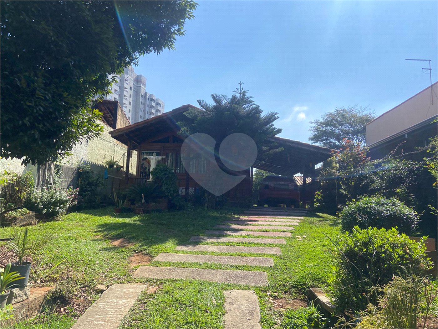 Casa Térrea à venda com 1 quarto em Jardim Débora, Poá, SP