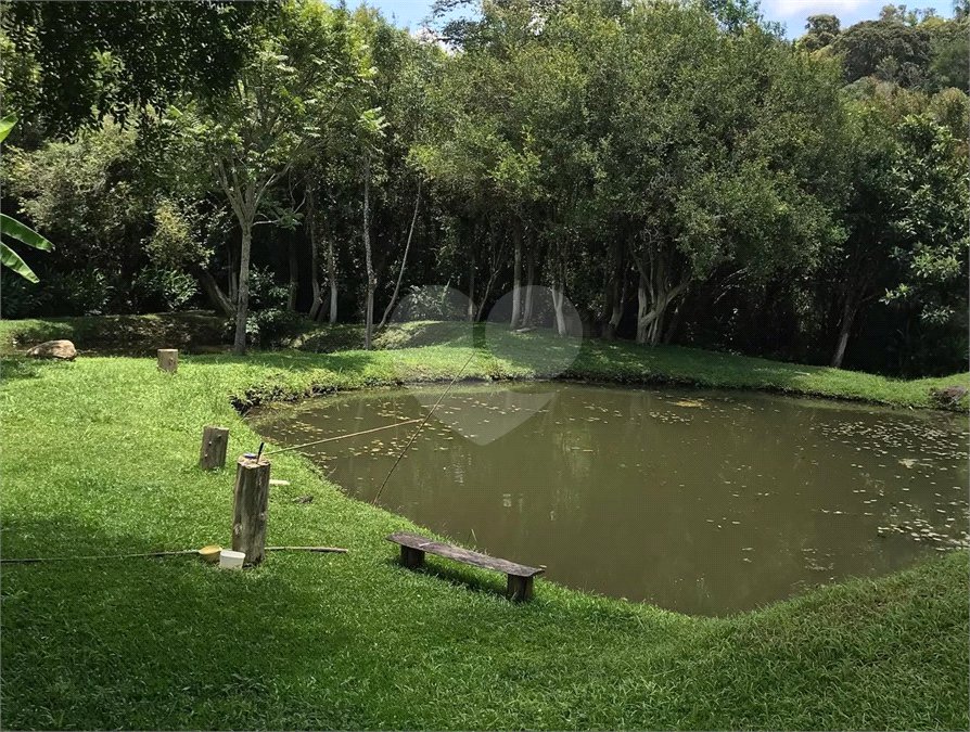 Chácara à venda com 3 quartos, sendo 1 suíte,  em Loteamento Jardim Nova Ibiúna, Ibiúna, SP