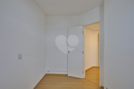 Apartamento à venda com 3 quartos, sendo 1 suíte, em Alto da Boa Vista, São Paulo, SP