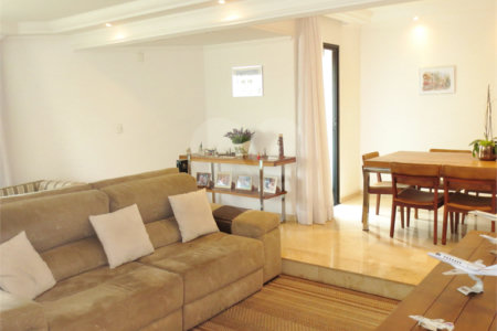 Apartamento à venda com 4 quartos, sendo 3 suítes,  em Saúde, São Paulo, SP