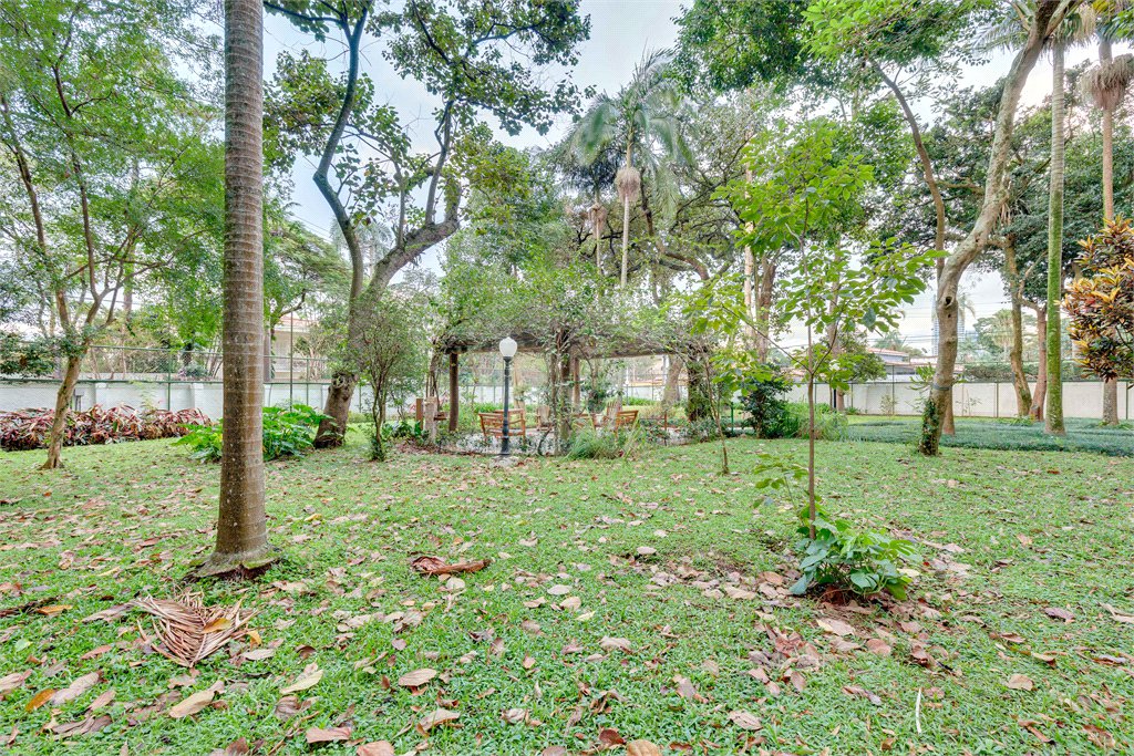 Apartamento à venda com 4 quartos, sendo 2 suítes, em Granja Julieta, São Paulo, SP