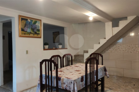 Sobrado à venda com 5 quartos, sendo 1 suíte, em Jardim Brogotá, Atibaia, SP