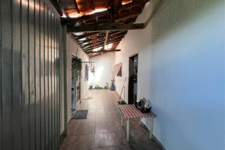 Casa à venda com 2 quartos, sendo 1 suíte, em Vila Barth, Itapetininga, SP