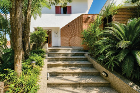 Casa à venda com 5 quartos, sendo 4 suítes, em Parque dos Príncipes, São Paulo, SP