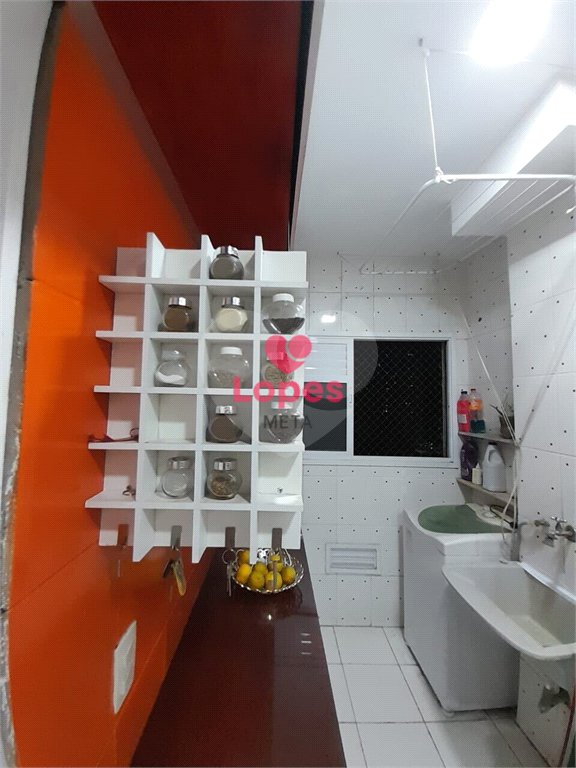 Apartamento à venda com 2 quartos em Jardim Ismênia, São José dos Campos, SP