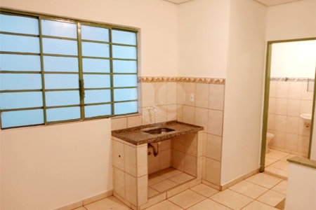 Sobrado à venda com 4 quartos, sendo 1 suíte, no Centro, Ribeirão Preto, SP
