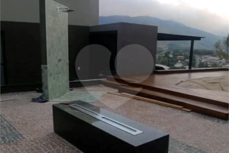 Casa à venda com 3 suítes no condomínio La Reserva Residencial, Atibaia - SP