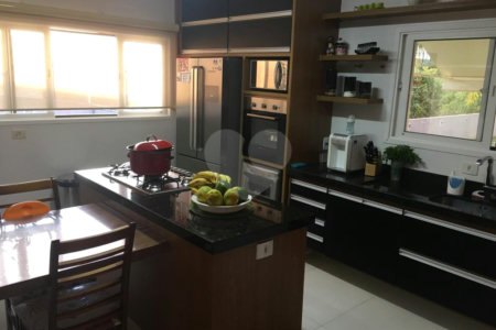 Casa à venda com 3 suítes em Condomínio Serra da Estrela, Atibaia, SP
