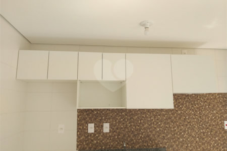 Apartamento à venda com 2 quartos em João Xxiii, Vinhedo, SP