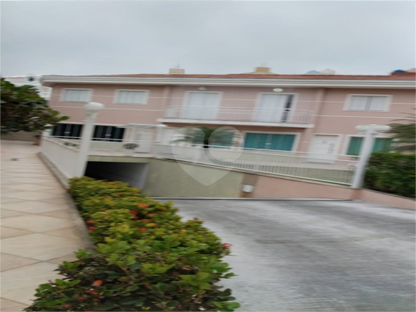 Casa à venda com 3 quartos, sendo 2 suítes, no condomínio Villa's Residencial, São Paulo - SP