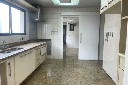 Apartamento à venda com 4 suítes em Vila Suzana, São Paulo, SP