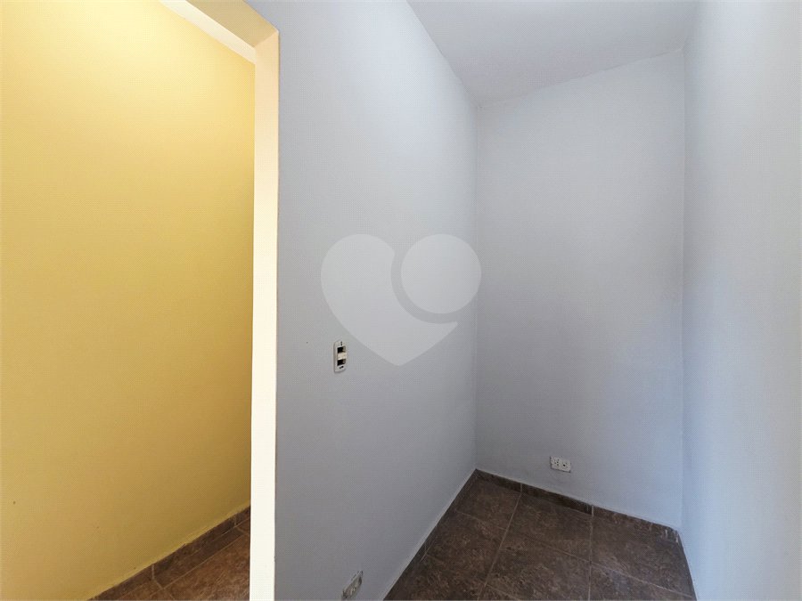 Casa à venda com 3 quartos, sendo 1 suíte, no condomínio Parque das Árvores, Sorocaba - SP