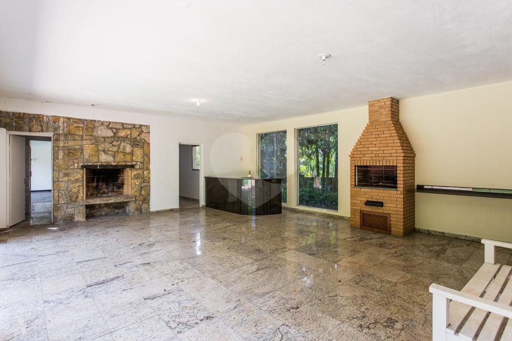 Casa para alugar com 4 suítes no condomínio Chácara Flora, São Paulo - SP