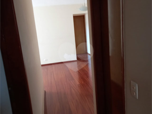 Apartamento à venda com 3 quartos, sendo 1 suíte,  em Santo Amaro, São Paulo, SP