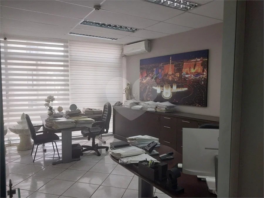Sala comercial no centro de São Paulo
