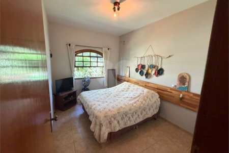 Chácara à venda com 4 quartos, sendo 2 suítes,  em Jardim Master, Araçoiaba da Serra, SP