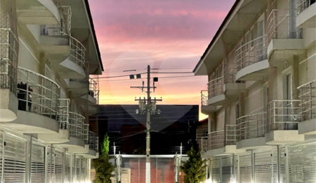 Casa à venda com 3 quartos, sendo 1 suíte,  no condomínio Residencial Reserva das Palmeiras, São Paulo - SP