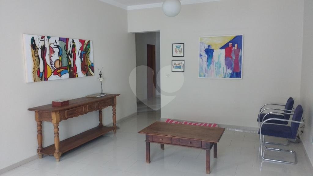 Sobrado à venda com 3 quartos, sendo 1 suíte, em Tremembé, São Paulo, SP