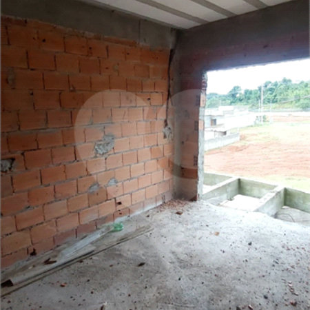 Terreno à venda com 3 quartos, sendo 1 suíte, no condomínio Lago dos Pássaros, Cotia - SP