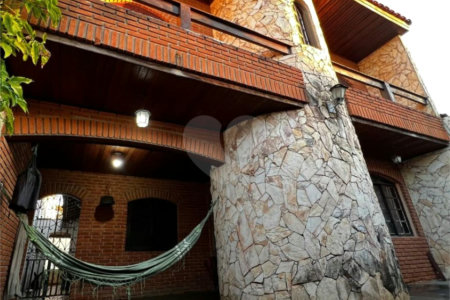 Sobrado à venda com 3 quartos em Conjunto Habitacional Júlio de Mesquita Filho, Sorocaba, SP