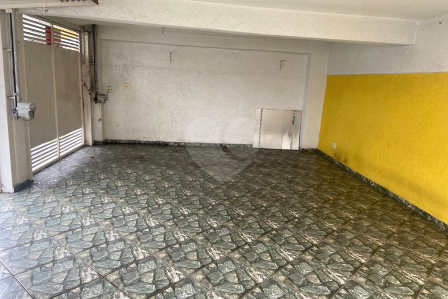 Sobrado à venda com 3 quartos, sendo 1 suíte, em Parada Inglesa, São Paulo, SP