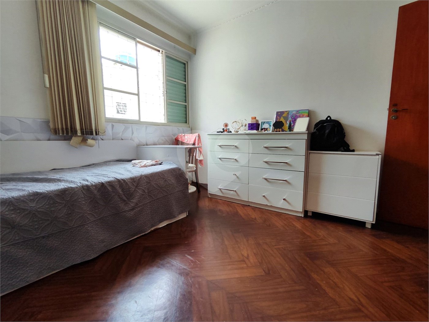 Sobrado à venda com 2 quartos em Jardim Emília, Sorocaba, SP