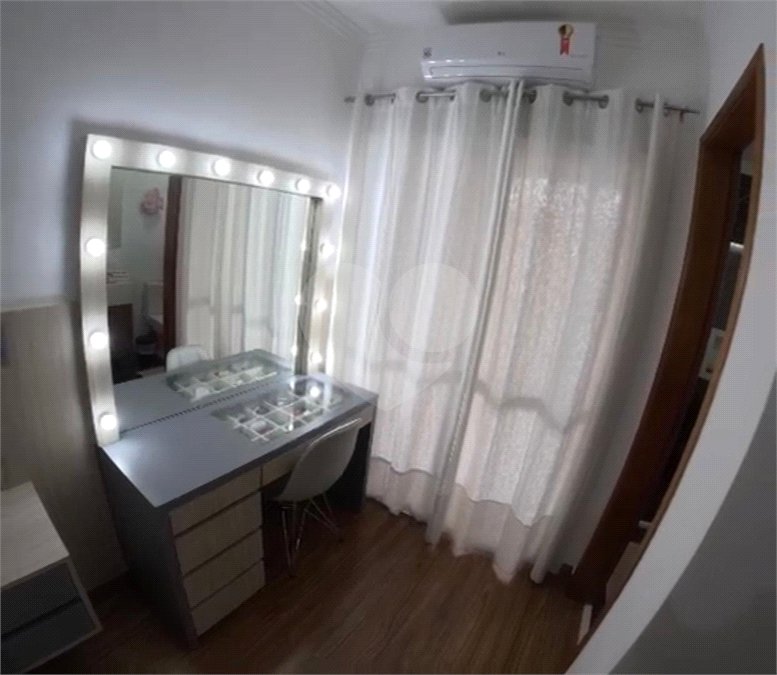 Sobrado à venda com 3 quartos, sendo 1 suíte, em Vila Lúcia, São Paulo, SP