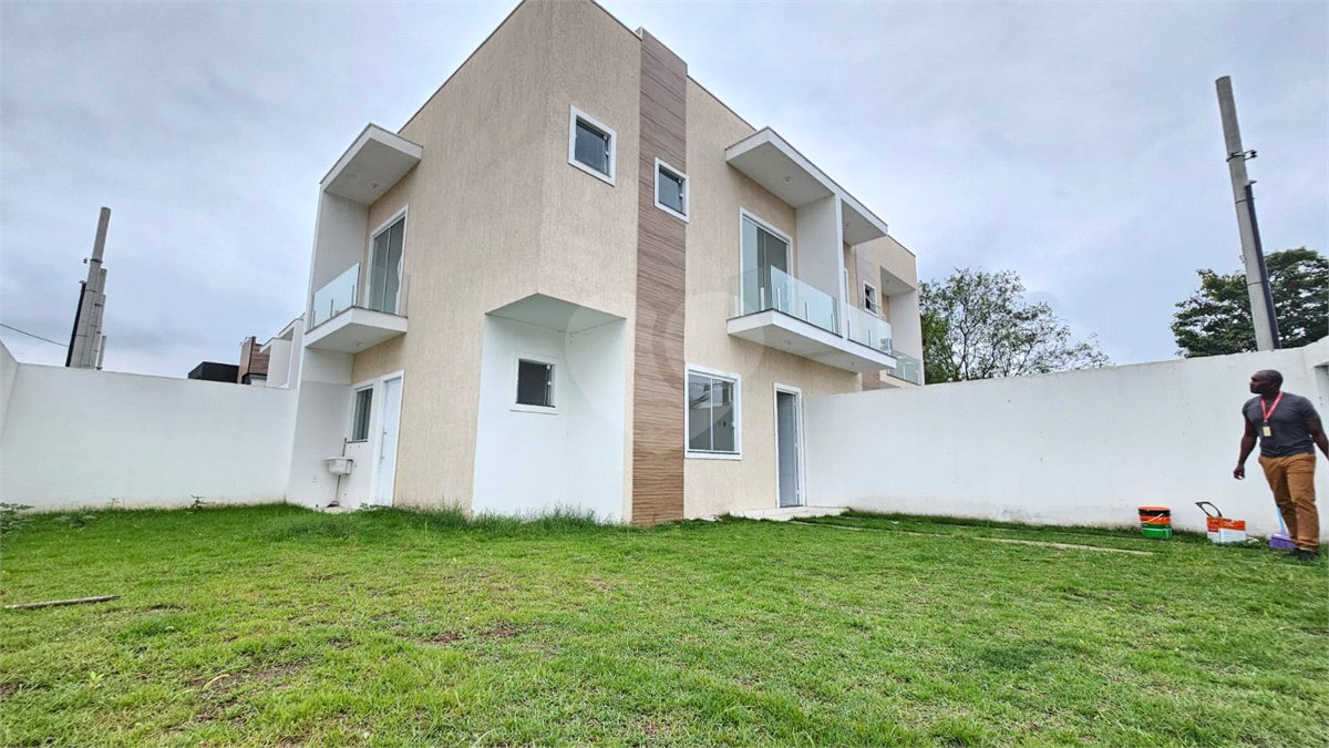 Casa à venda com 2 suítes no condomínio Loteamento Monte Libano, Rio de Janeiro - RJ