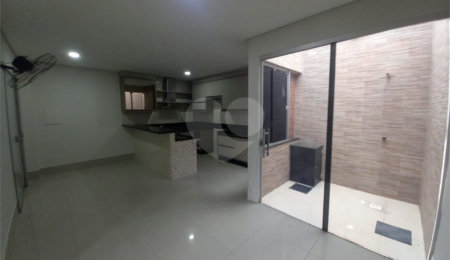 Casa à venda com 3 quartos, sendo 1 suíte,  no condomínio Terra Nova, Várzea Grande - MT