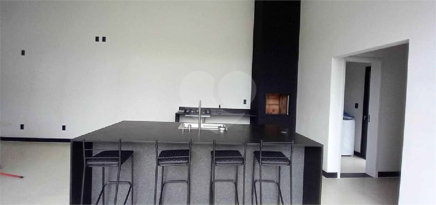 Casa à venda com 4 quartos, sendo 3 suítes, no condomínio Ibiti Reserva, Sorocaba - SP