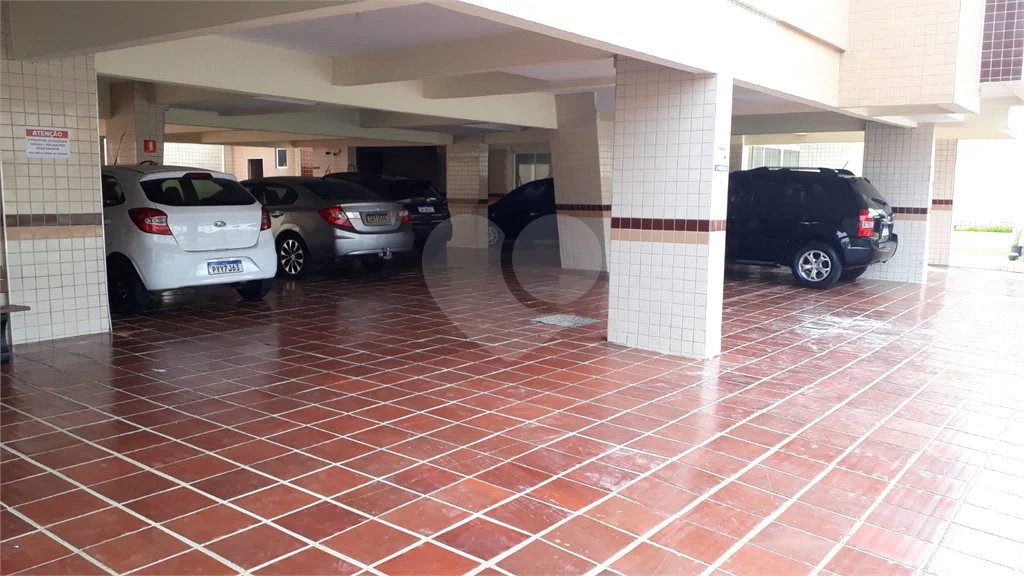 Apartamento à venda com 2 quartos, sendo 1 suíte, em Caiçara, Praia Grande, SP