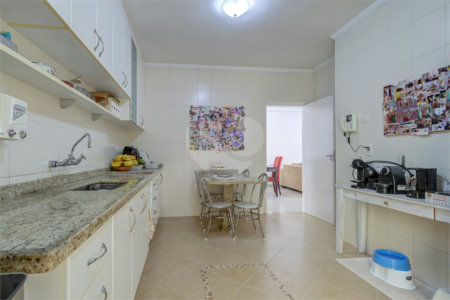 Casa de Vila à venda com 4 suítes em Granja Julieta, São Paulo, SP