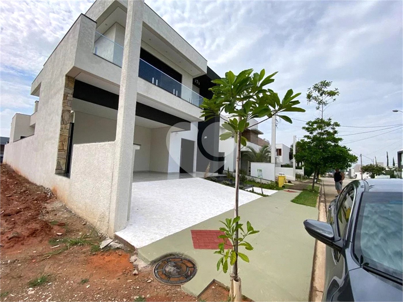 Casa à venda com 3 quartos, sendo 2 suítes, no condomínio Chacara Ondina, Sorocaba - SP