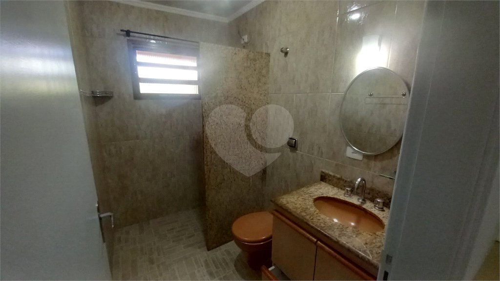 Sobrado à venda com 4 quartos, sendo 2 suítes, em Tremembé, São Paulo, SP