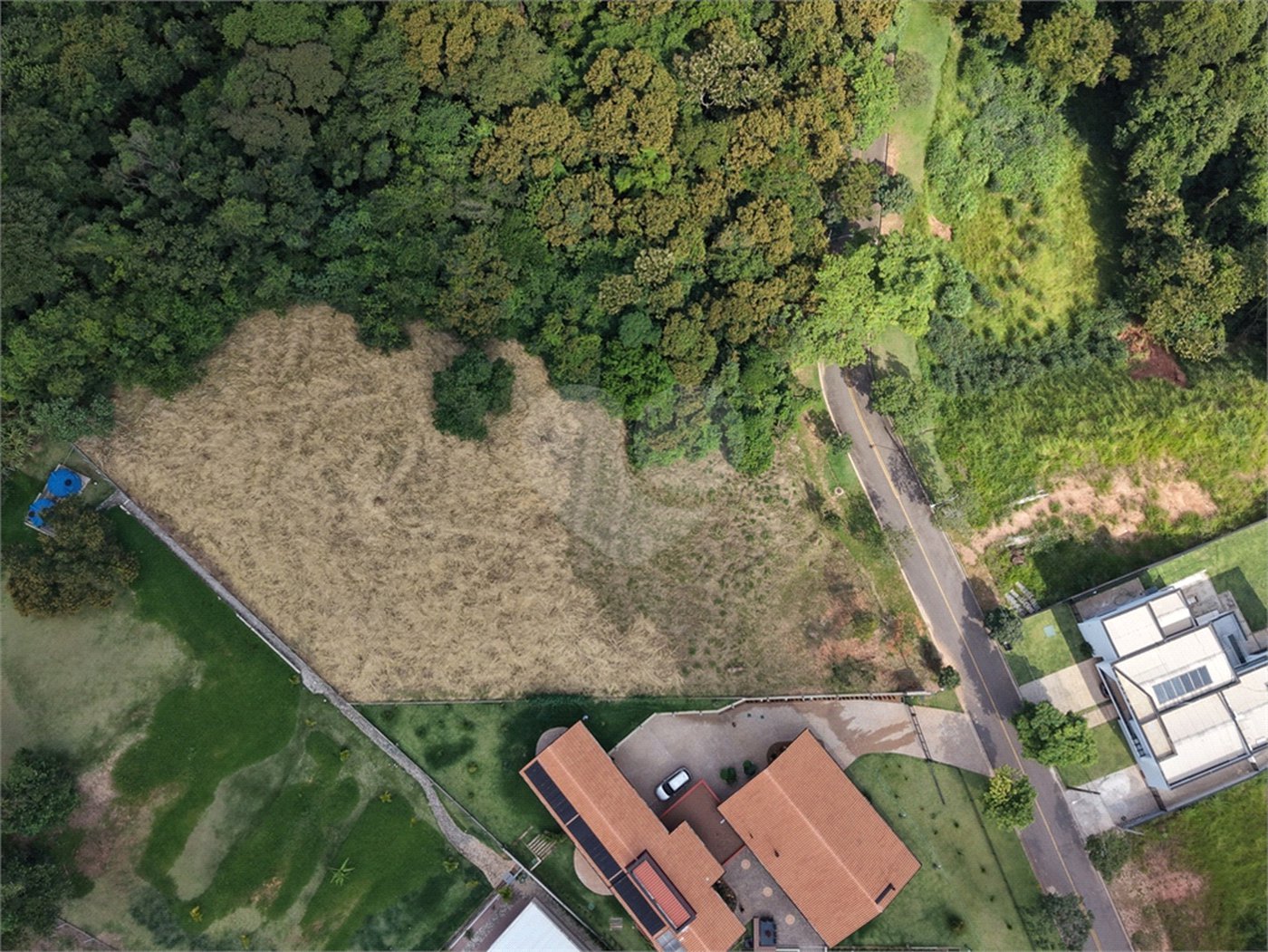 Terreno à venda no condomínio Jardim Primavera, Louveira - SP