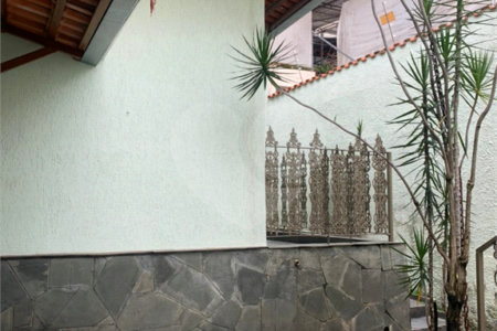 Casa à venda com 3 quartos, sendo 1 suíte, em Parque Santa Rosa, Suzano, SP
