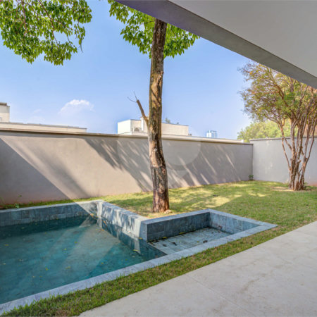 Casa à venda com 4 suítes no condomínio Jamestown, São Paulo - SP