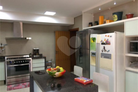 Casa à venda com 4 suítes no condomínio São Joaquim, Vinhedo - SP