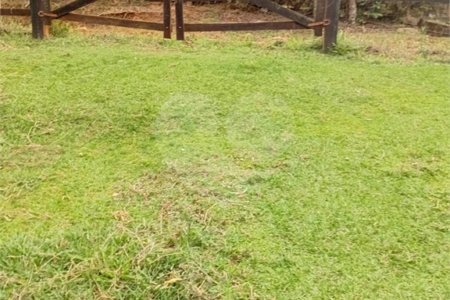 Sítio à venda com 2 quartos em Área Rural de Lagoinha, Lagoinha, SP
