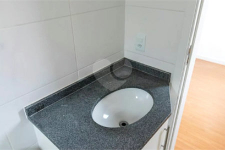 Apartamento à venda com 2 quartos em Cambuci, São Paulo, SP