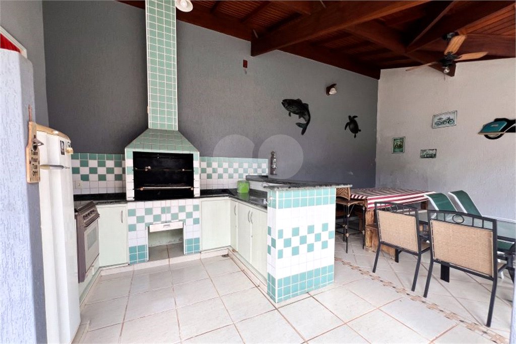 Casa à venda com 4 quartos, sendo 2 suítes,  no condomínio Villaggio Capriccio, Louveira - SP